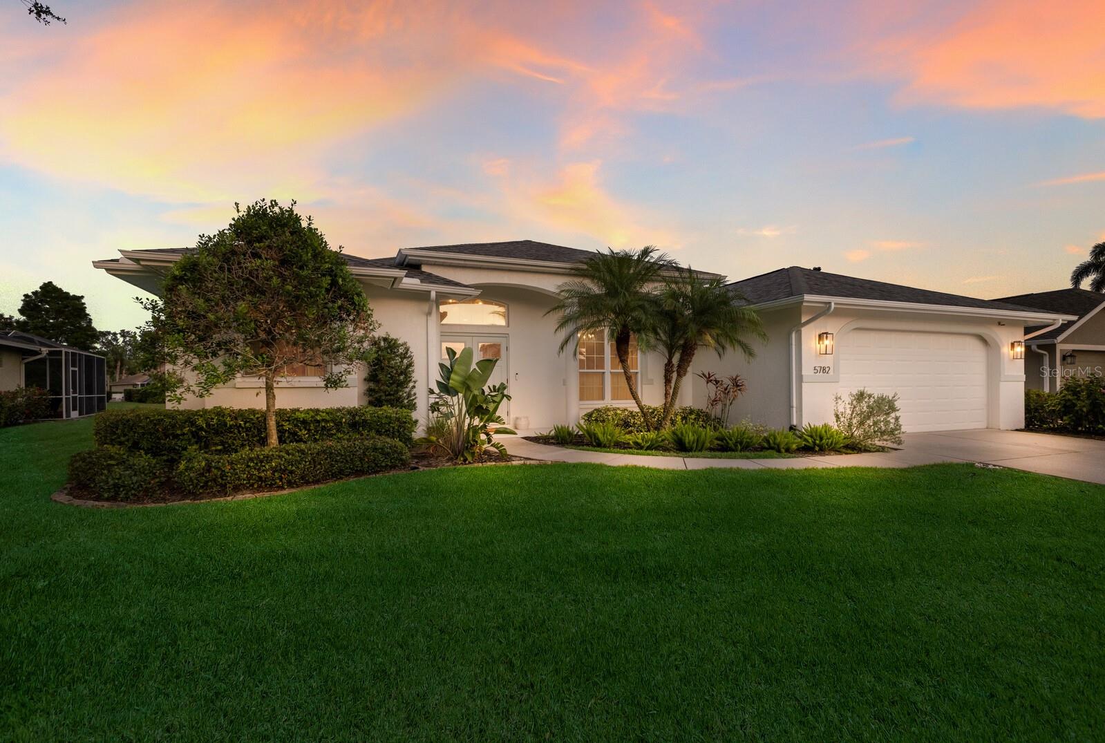 5782 Sandy Pointe Dr, Sarasota, FL 34233