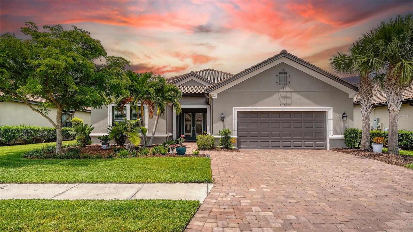 8713 Mangilli Rd, Sarasota, FL 34238