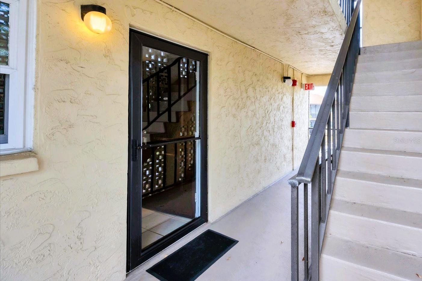 2280 Stickney Point Rd #420, Sarasota, FL 34231
