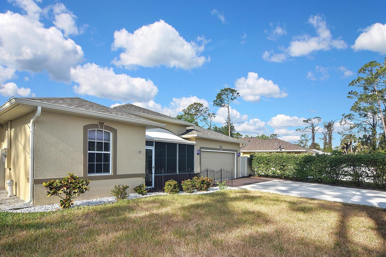 2371 Manheim Ave, North Port, FL 34286