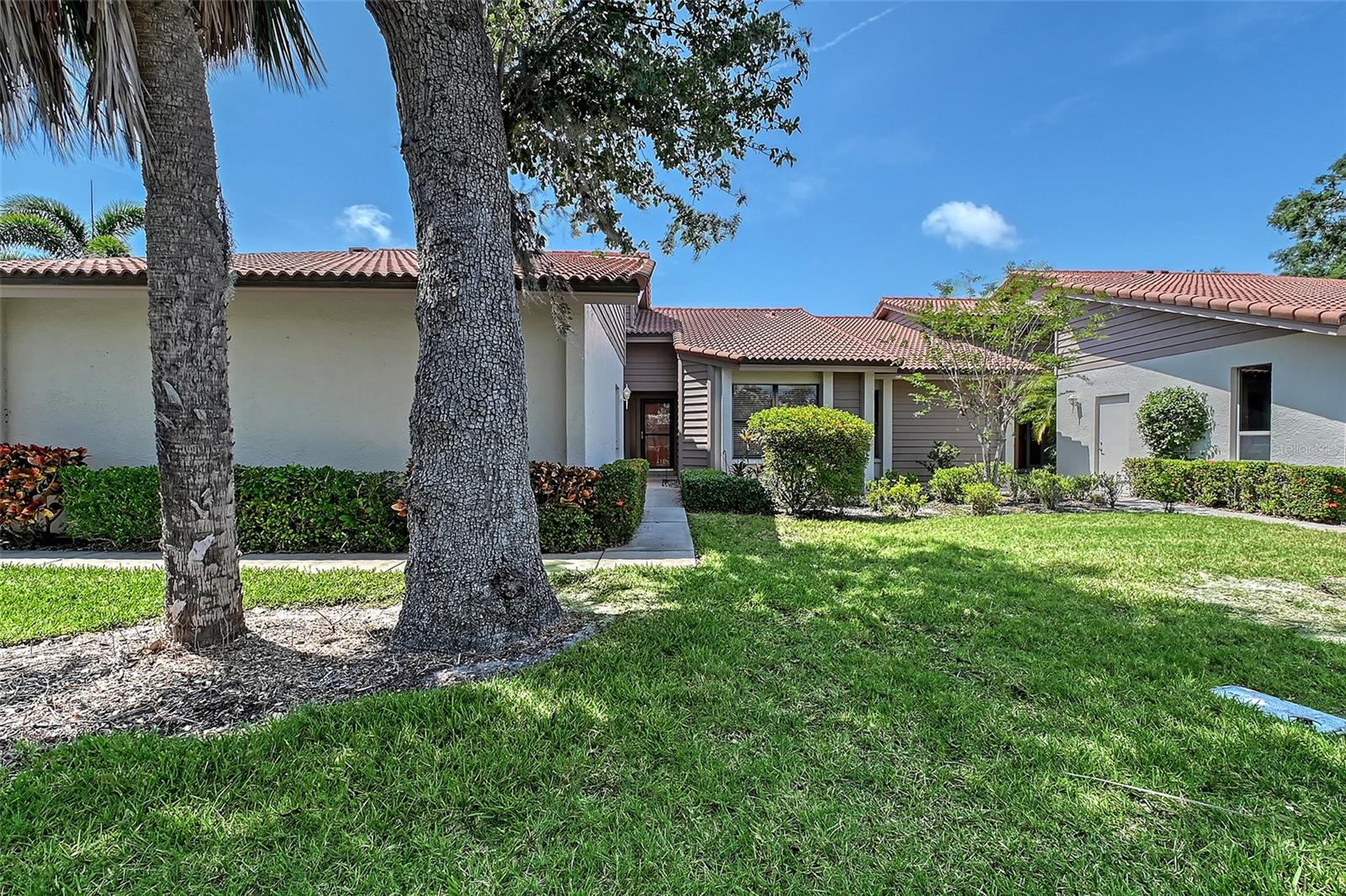 6096 Wilshire Blvd #9, Sarasota, FL 34238