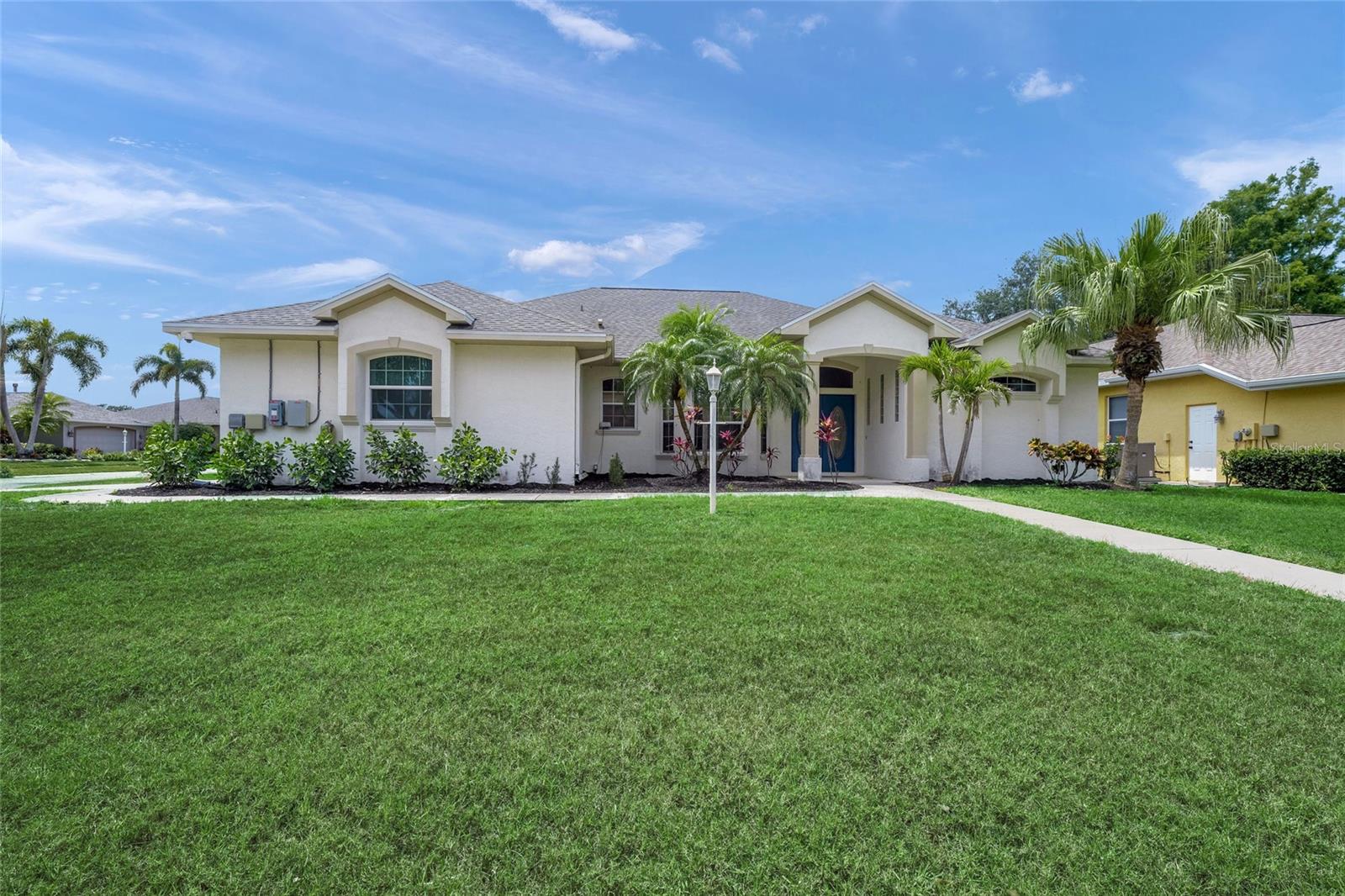 5226 Magnolia Pond Dr, Sarasota, FL 34233