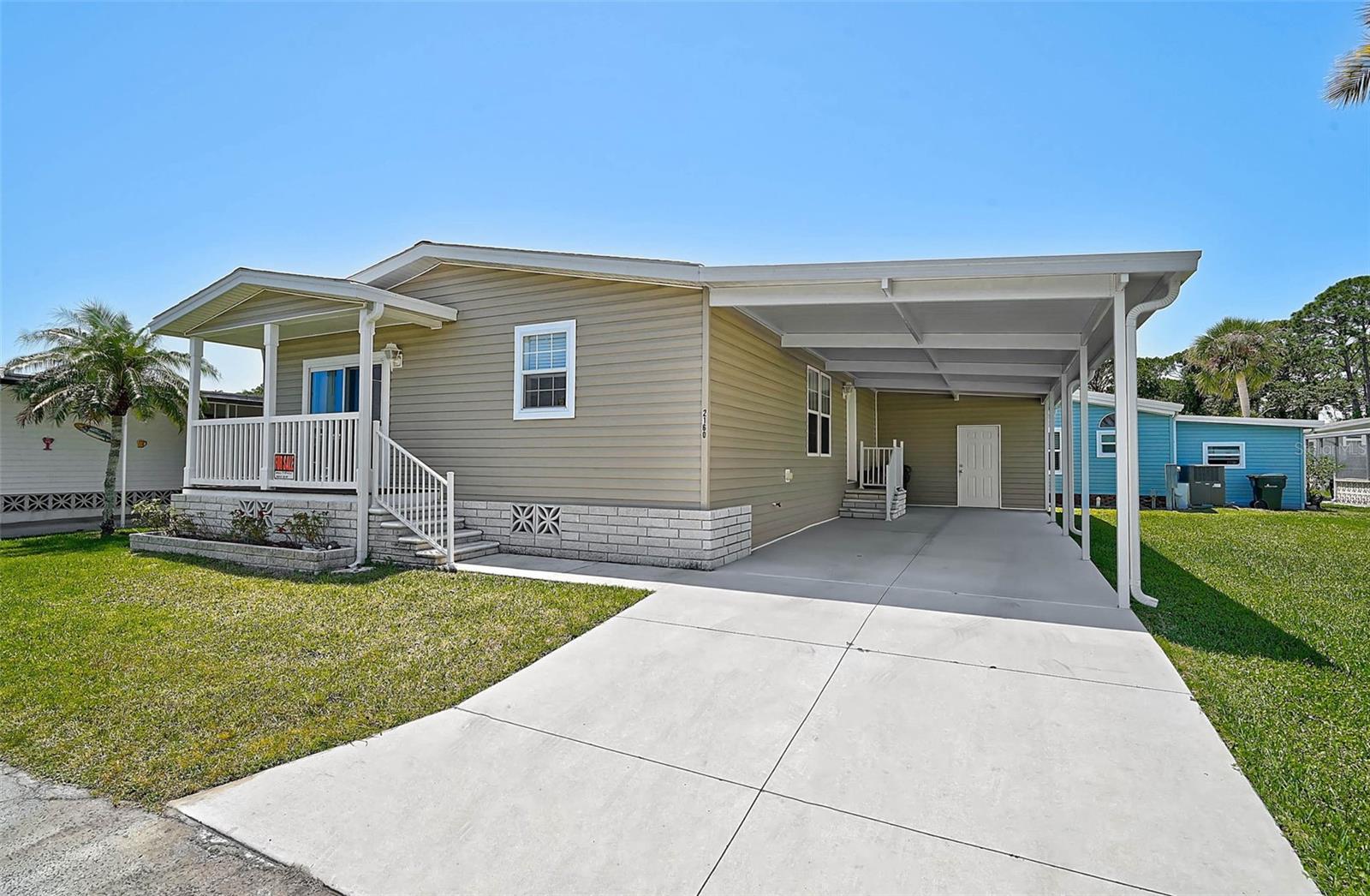 2160 Palazza Dr, Sarasota, FL 34238
