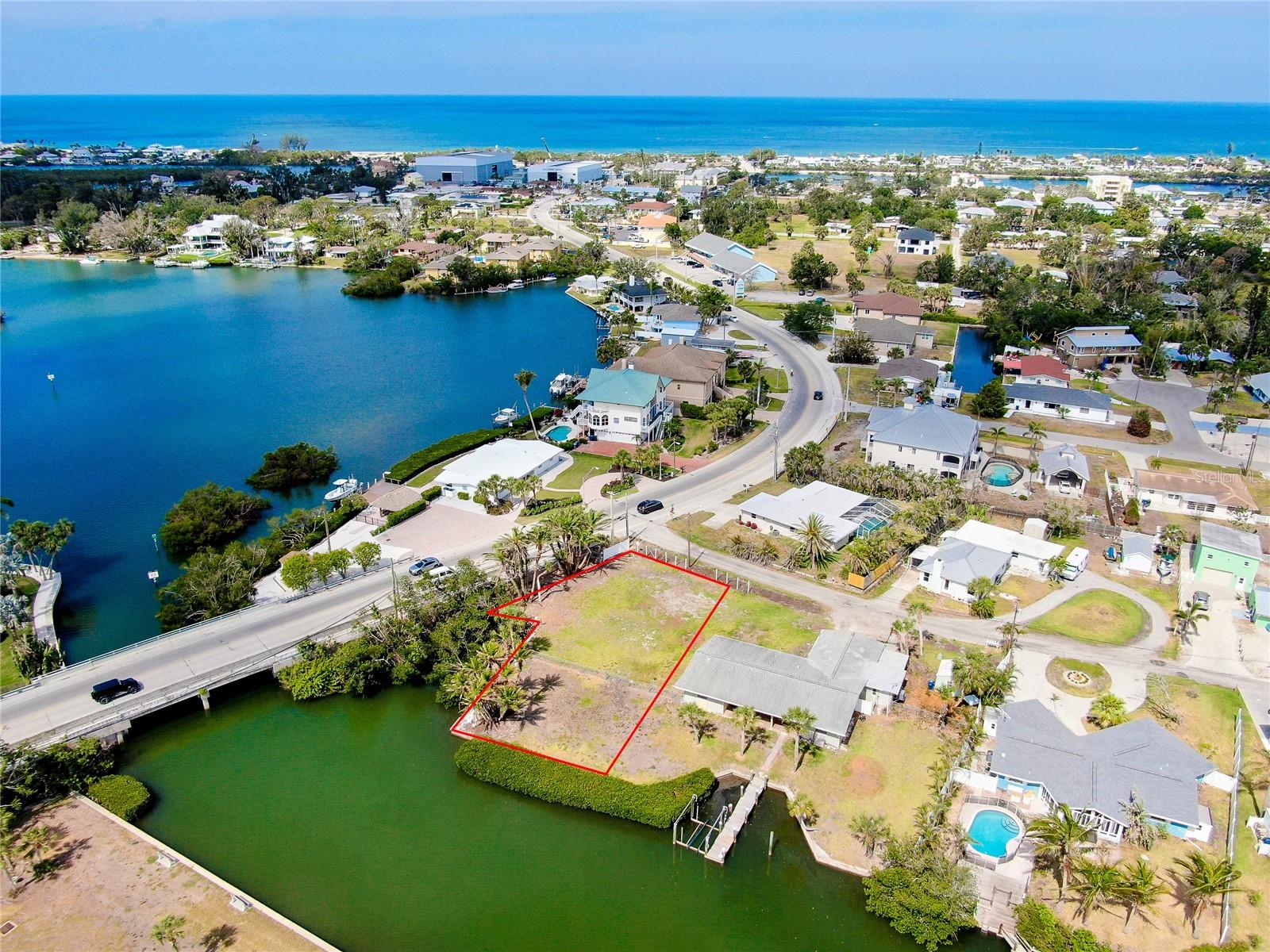 Pops Ln, Nokomis, FL 34275