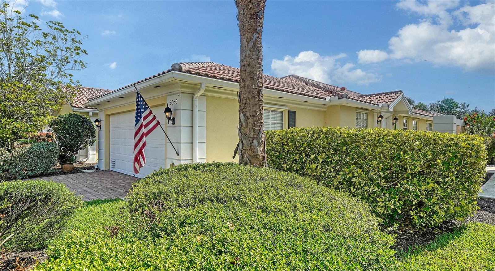 5566 Avellino Pl, Sarasota, FL 34238