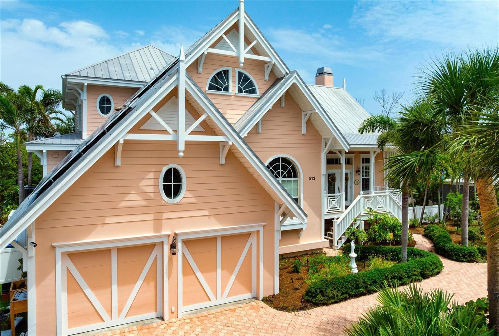 512 77th St, Holmes Beach, FL 34217