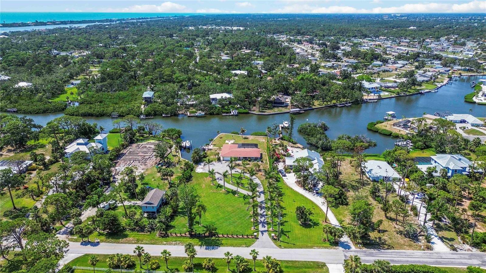 1475 Bayshore Dr, Englewood, FL 34223