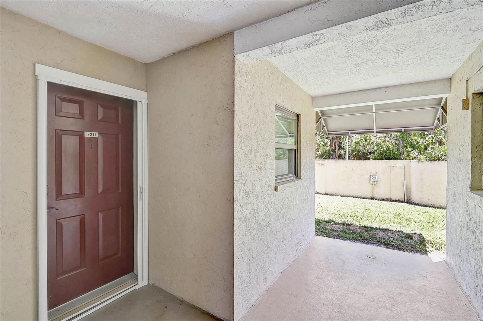 7211 Cloister Dr #101, Sarasota, FL 34231