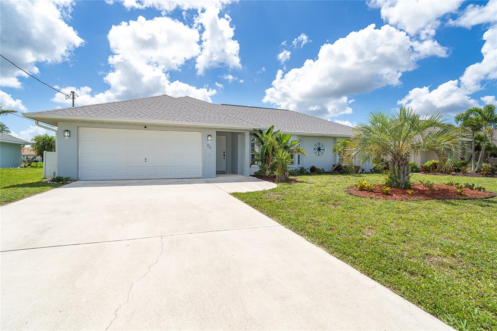 217 Mariner Ln, Rotonda West, FL 33947