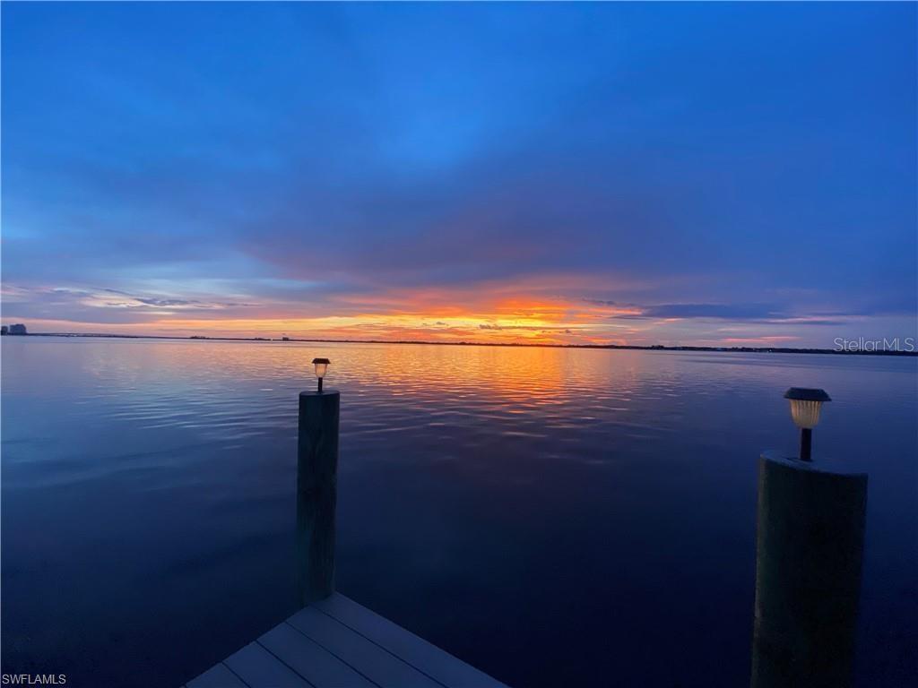 4021 E River Dr, Fort Myers, FL 33916
