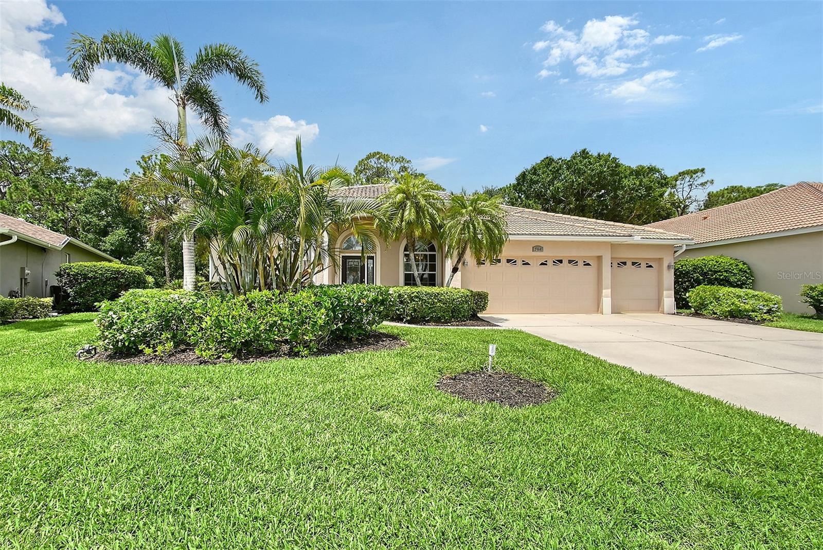 7464 Ridge Rd, Sarasota, FL 34238