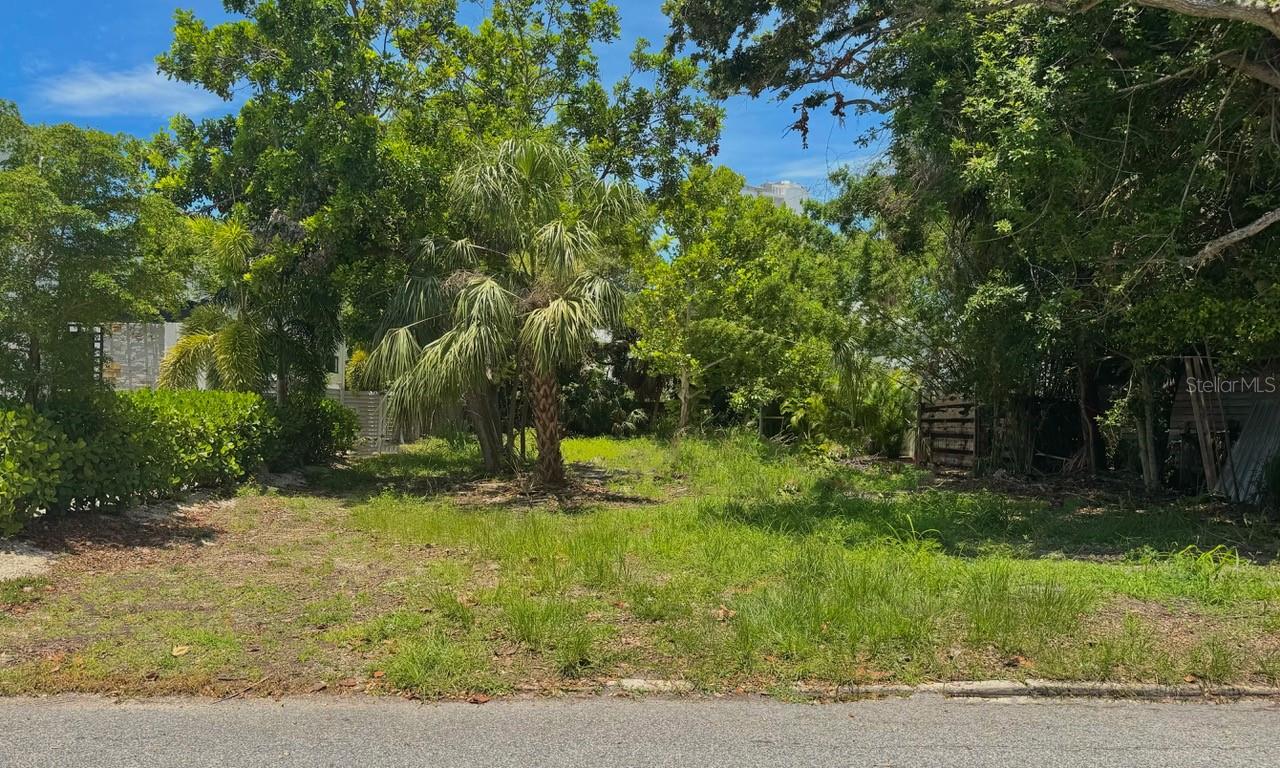 718 Hudson Ave, Sarasota, FL 34236