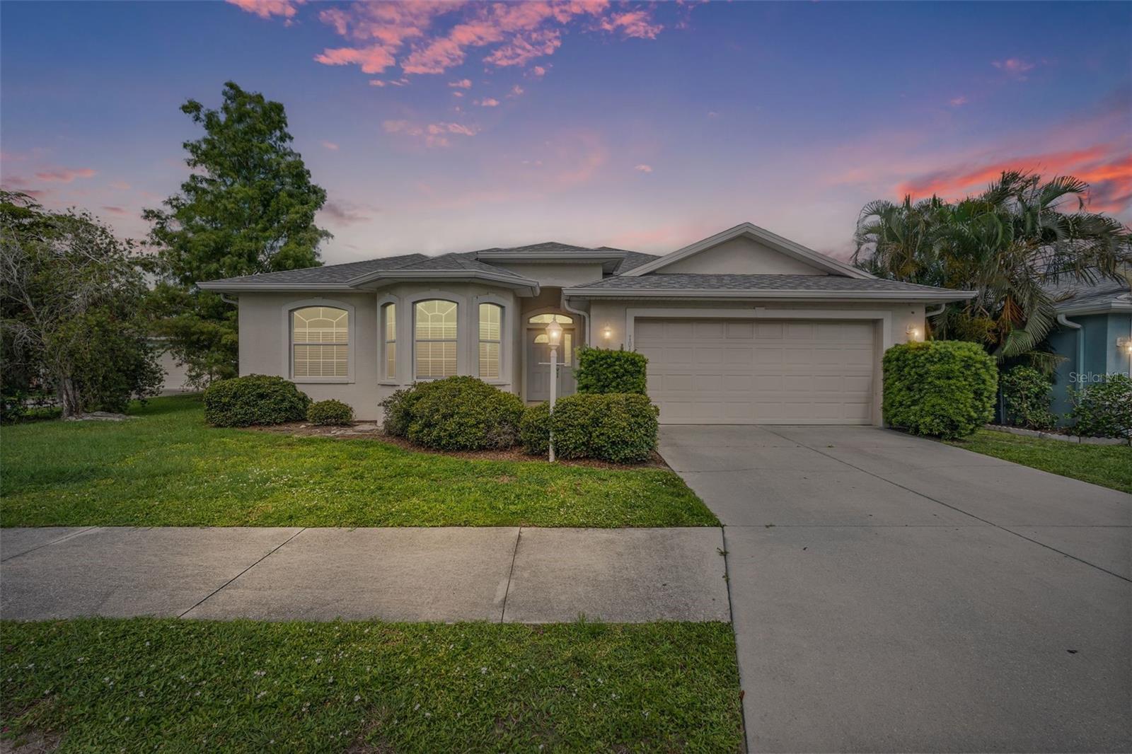1042 Whitegate Ct, Sarasota, FL 34232