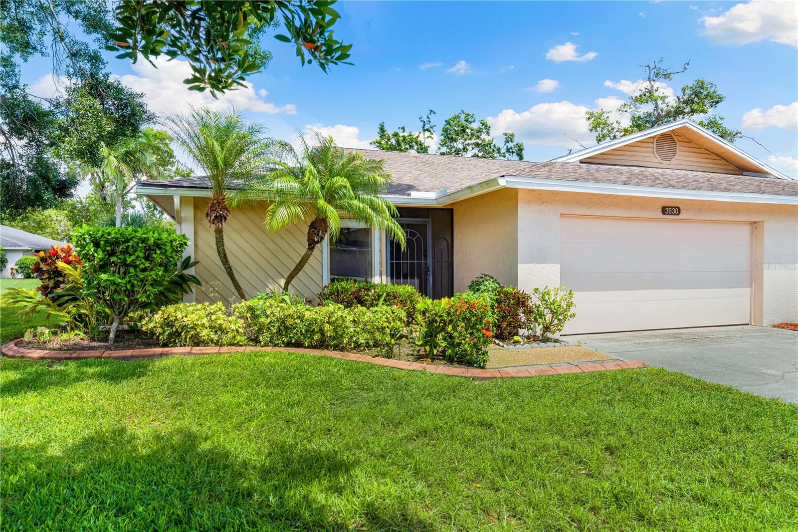 3530 Wilkinson Woods Dr #14, Sarasota, FL 34231