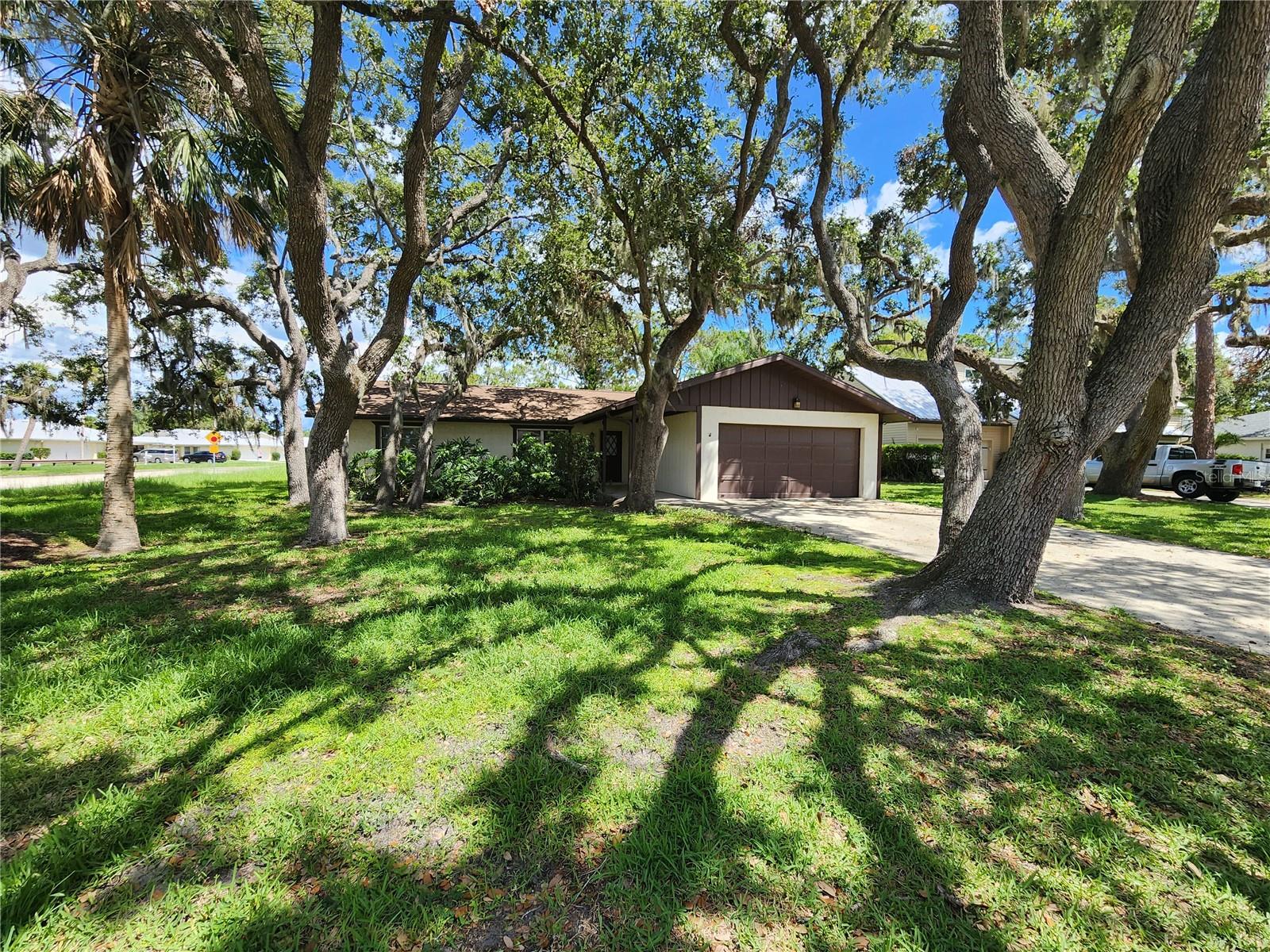 5629 Boulder Blvd, Sarasota, FL 34233
