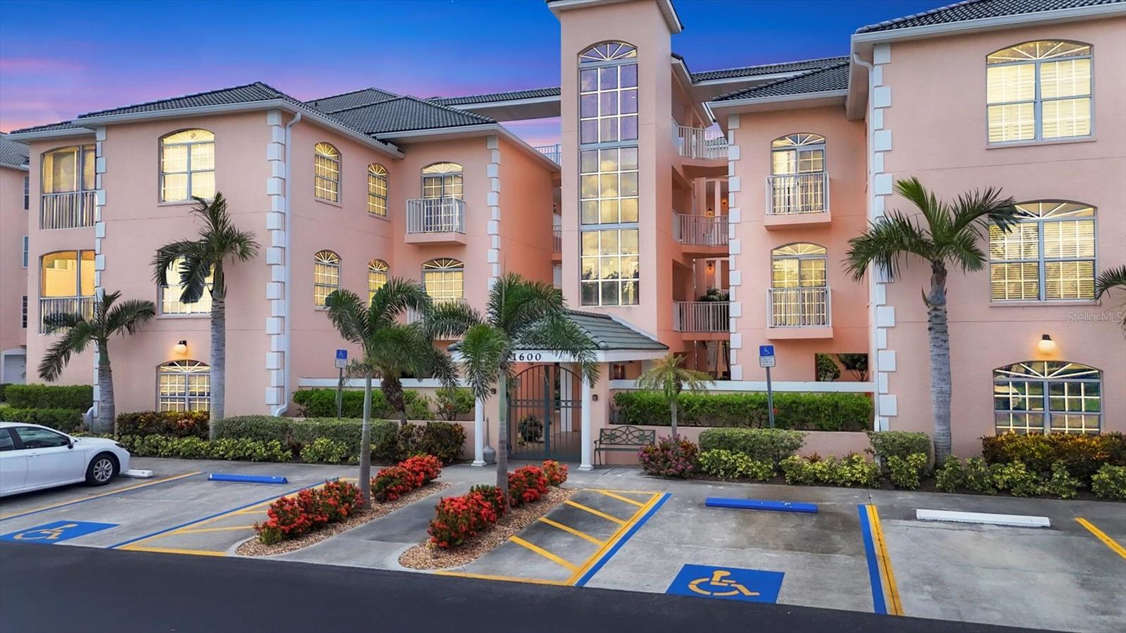 1613 Gondola Park Dr #1613, Venice, FL 34292