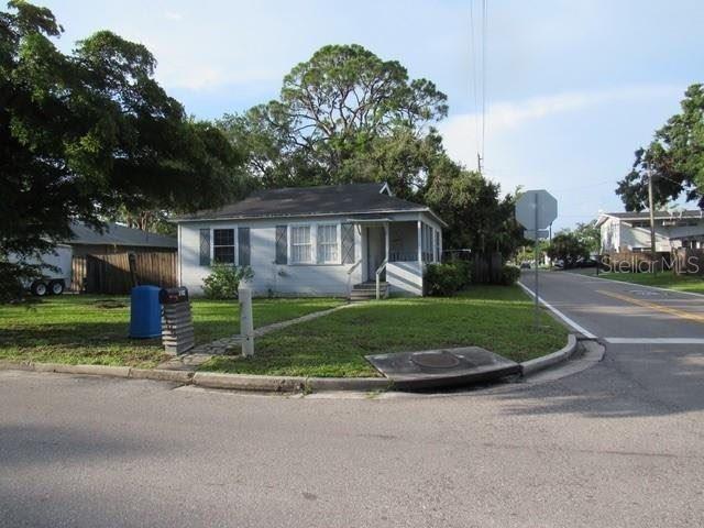 2102 Arlington St, Sarasota, FL 34239