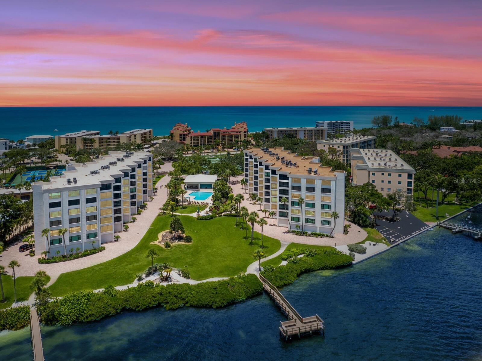 8701 Midnight Pass Rd #104, Sarasota, FL 34242