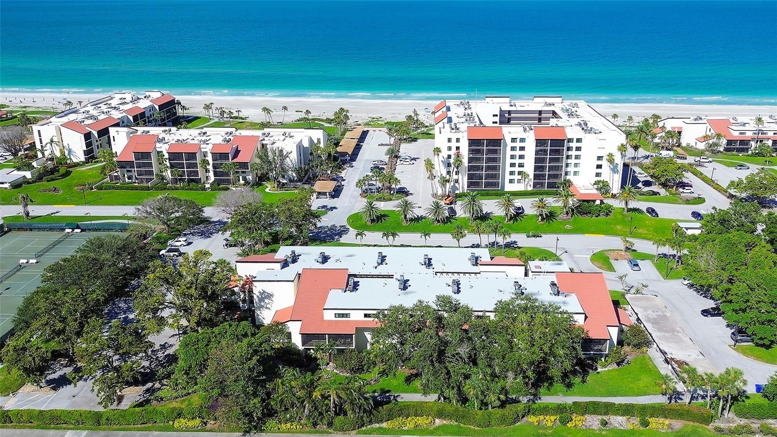 2039 Gulf Of Mexico Dr #G3-207, Longboat Key, FL 34228