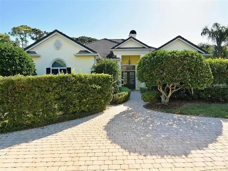 898 Macewen Dr, Osprey, FL 34229