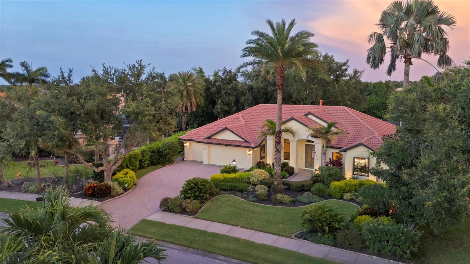 3787 Eagle Hammock Dr, Sarasota, FL 34240