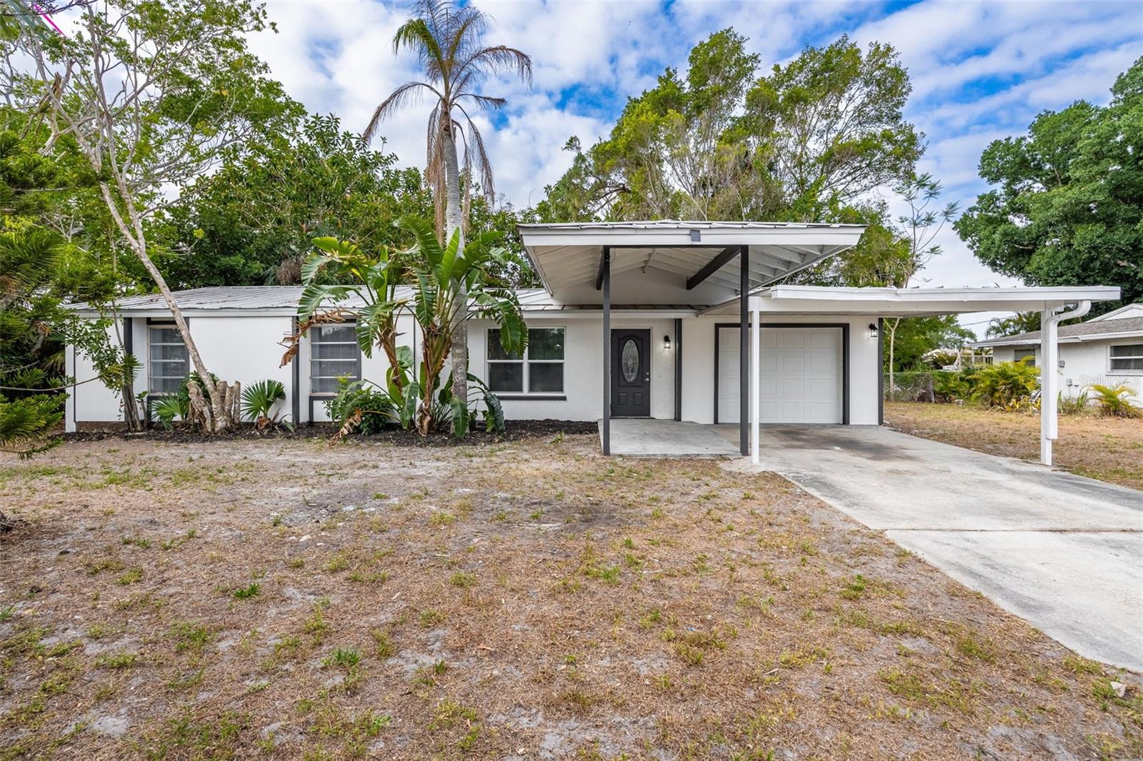 5863 Millay Ct, North Fort Myers, FL 33903