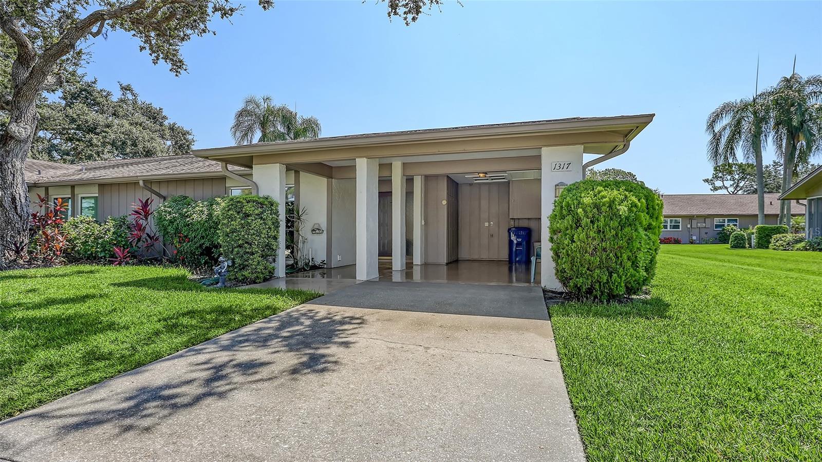 1317 Grand Blvd #1002, Sarasota, FL 34232