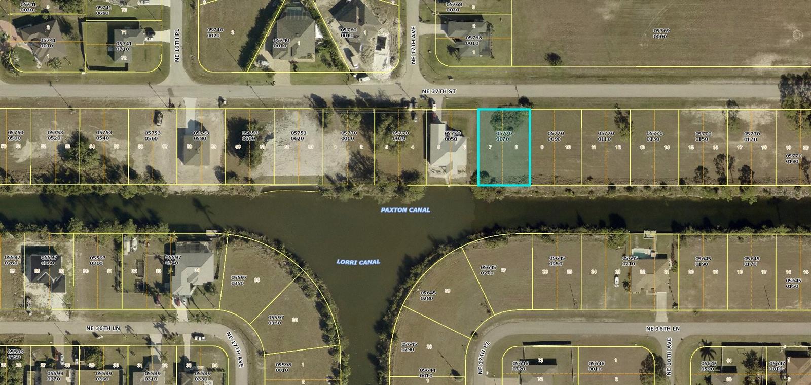 1706 Ne 37th St, Cape Coral, FL 33909