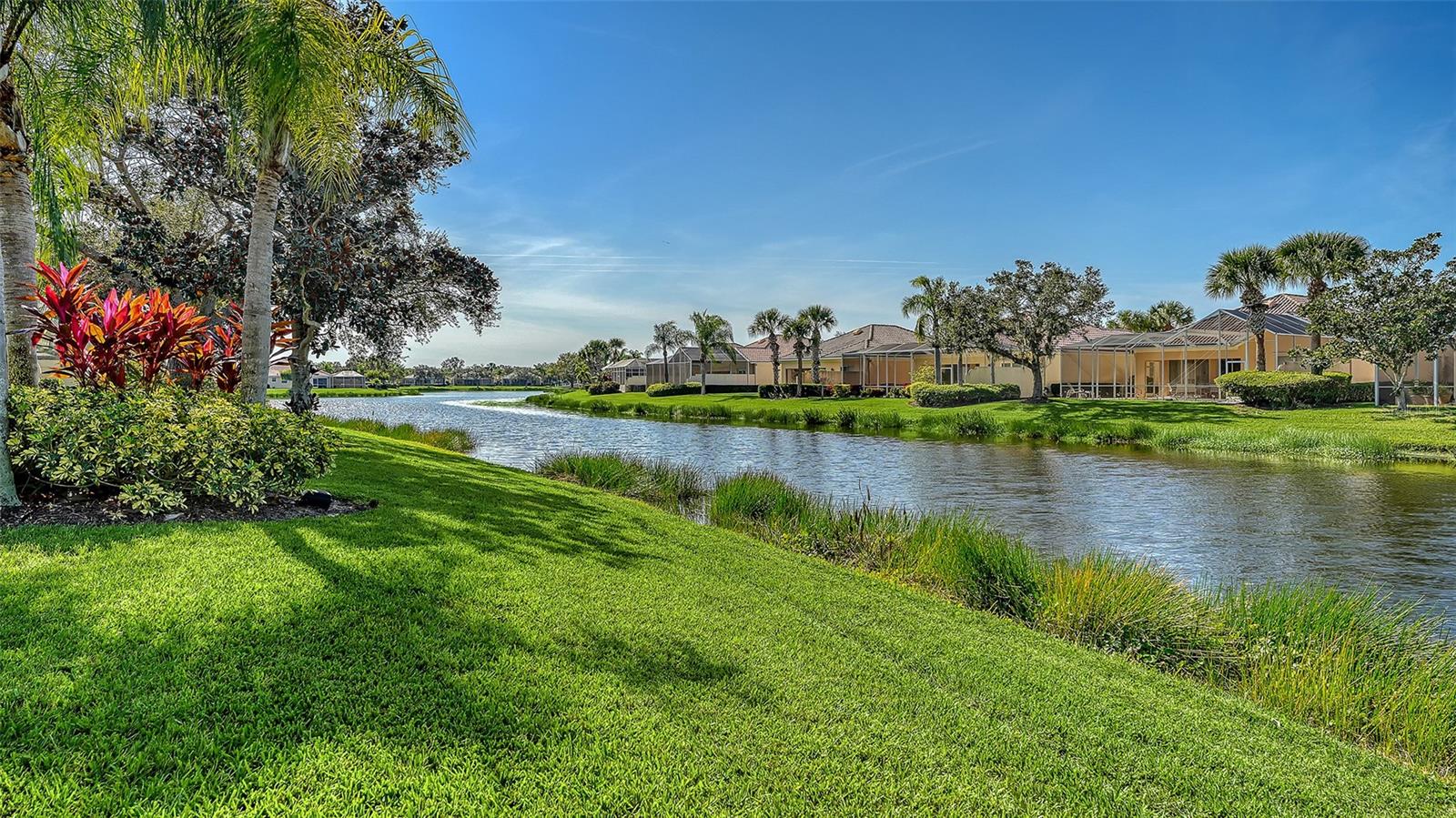 5737 Ivrea Dr, Sarasota, FL 34238