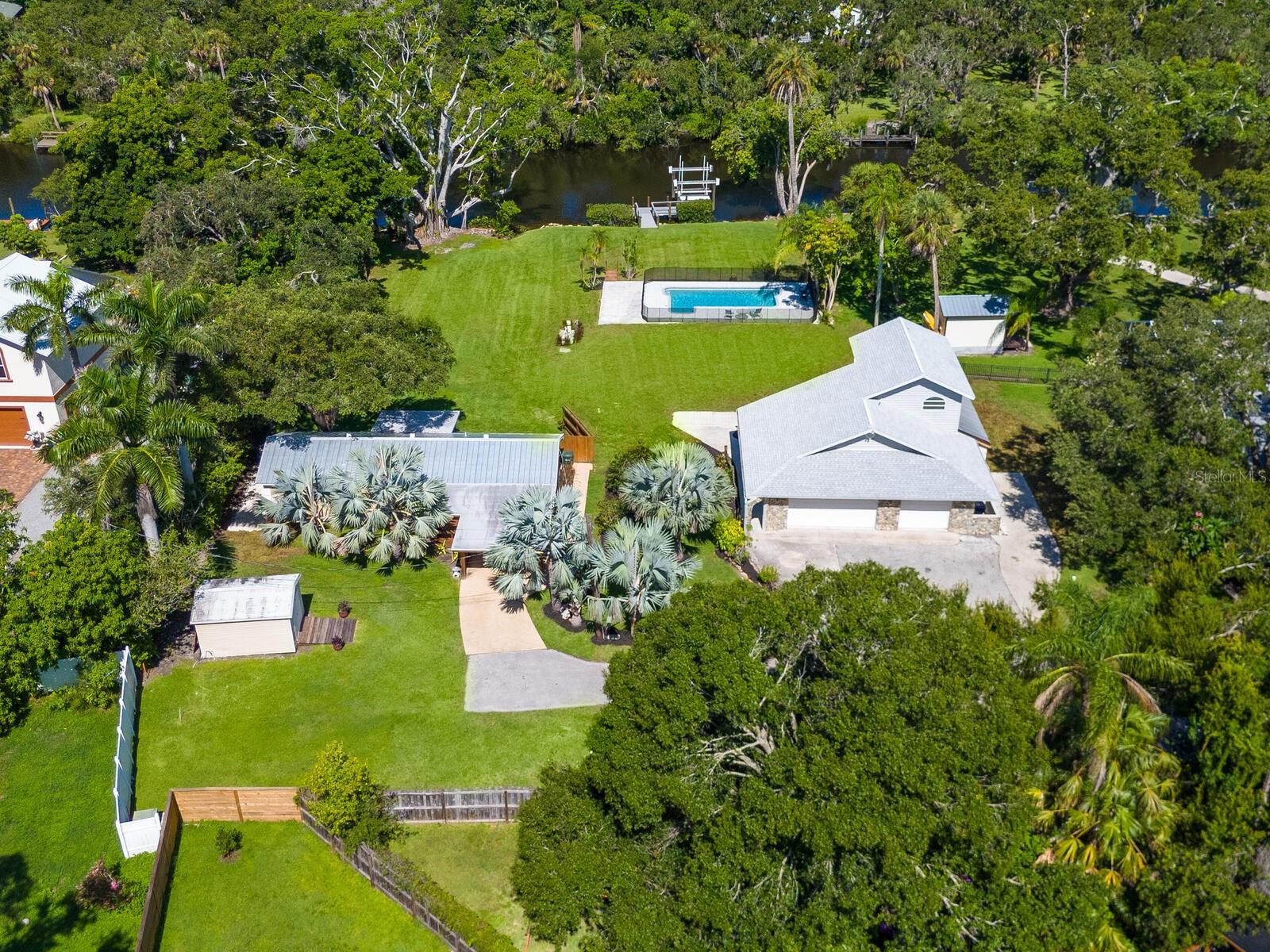 2504/2506 Wilkinson Rd, Sarasota, FL 34231