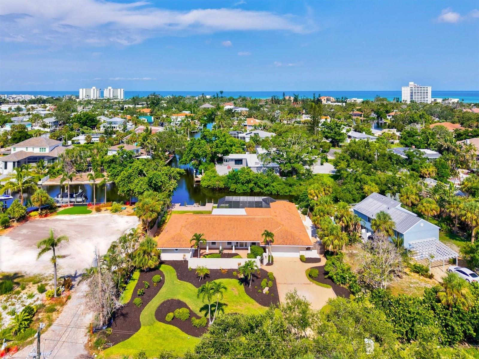 5012 Higel Ave, Sarasota, FL 34242