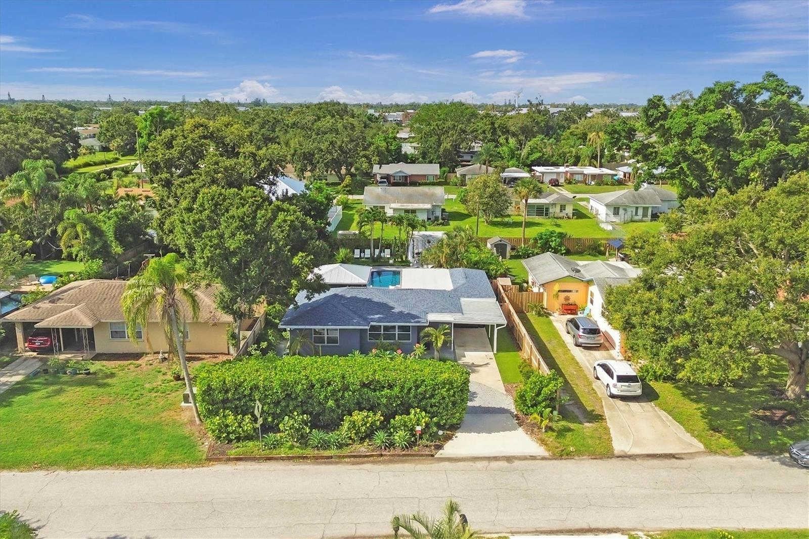 2154 Bougainvillea St, Sarasota, FL 34239