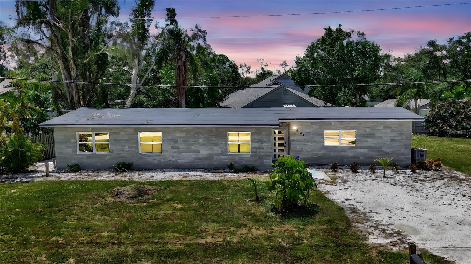 3234 Restful Ln, Sarasota, FL 34231