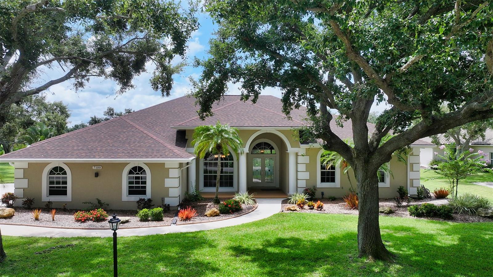 7100 N Serenoa Dr, Sarasota, FL 34241