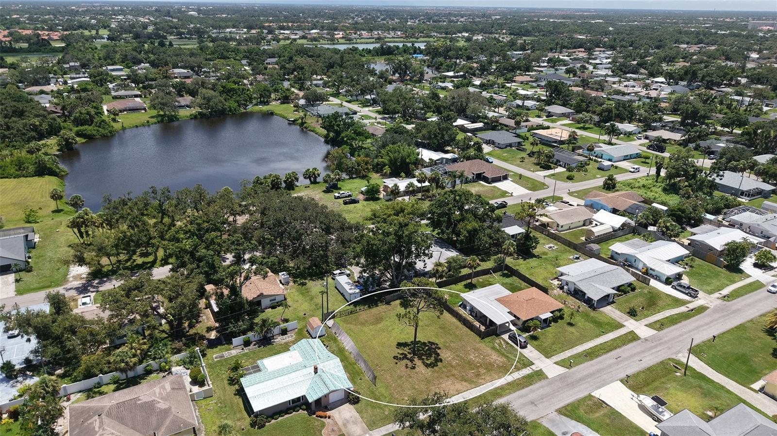 Valencia Rd, Venice, FL 34293