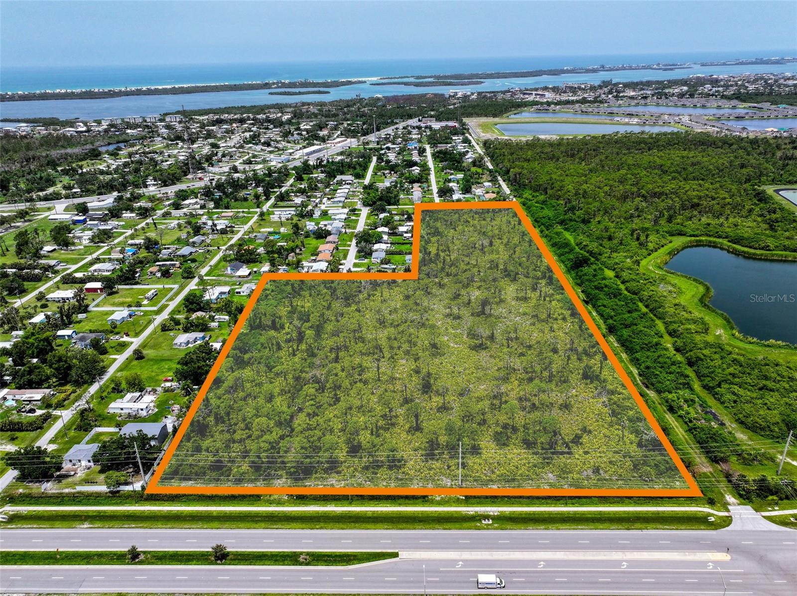 8399 Cypress Rd, Englewood, FL 34224