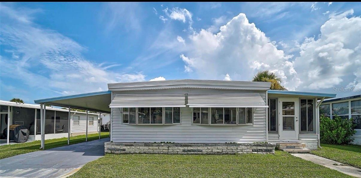 2243 Palazza Dr, Sarasota, FL 34238
