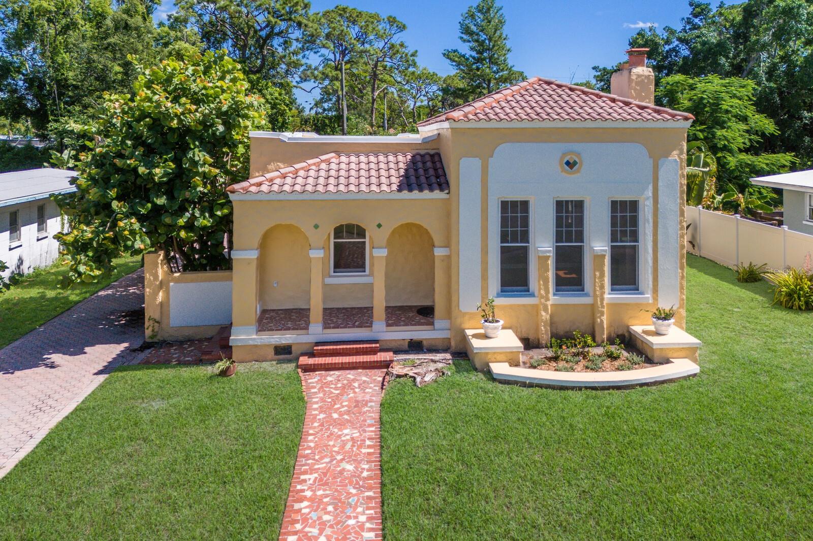 455 Acacia Dr, Sarasota, FL 34234