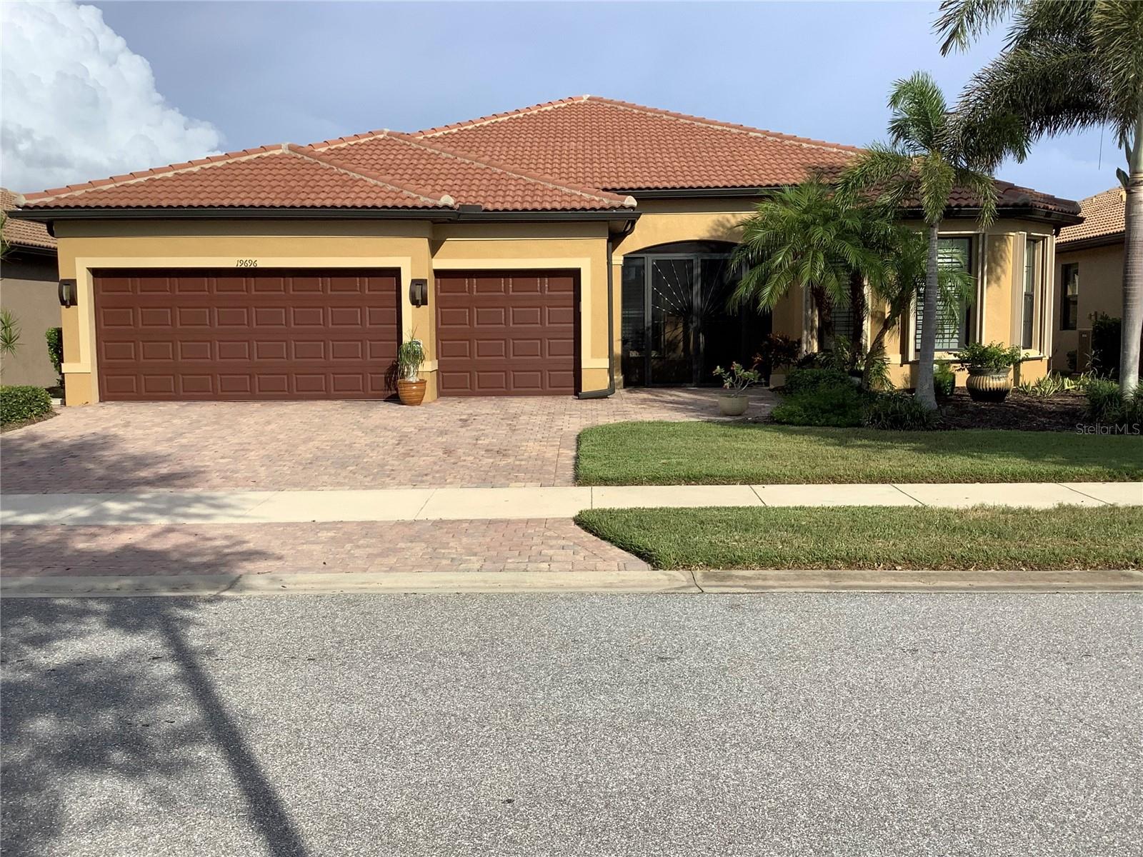 19696 Petrino St, Venice, FL 34293