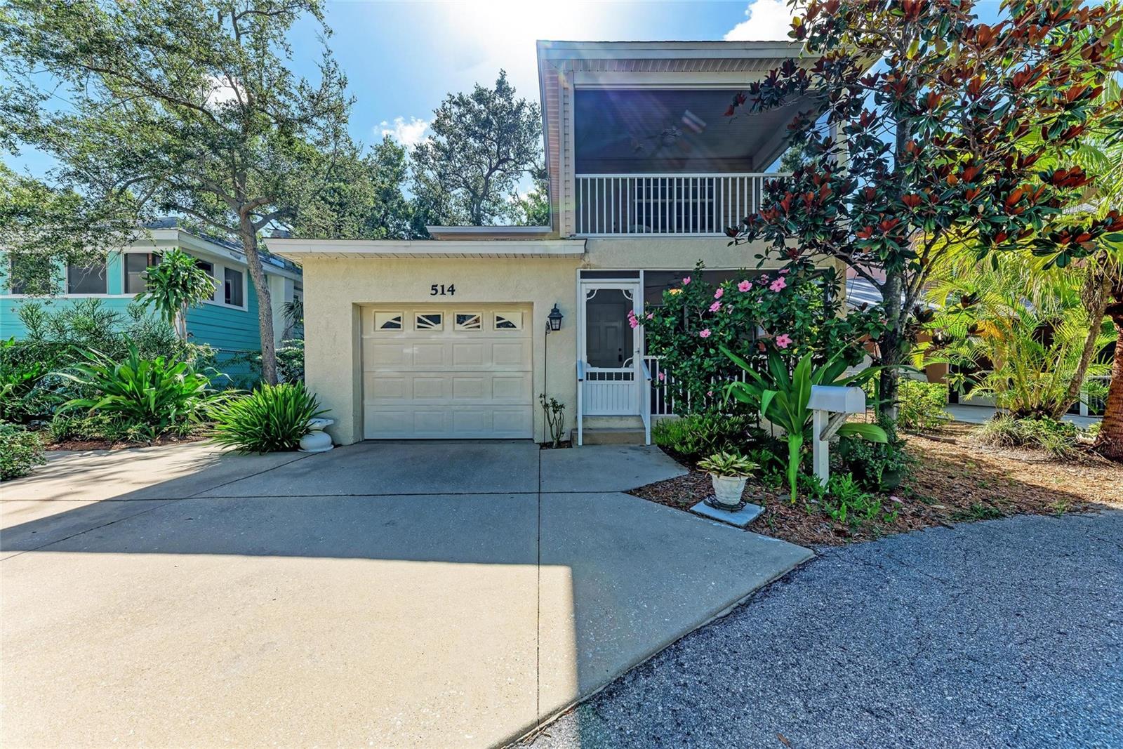 514 Howard Ct, Sarasota, FL 34236