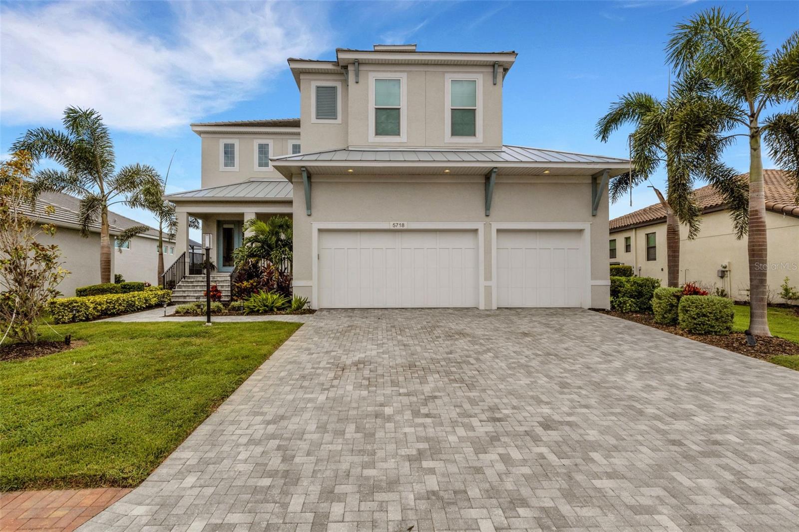 5718 Title Row Dr, Bradenton, FL 34210