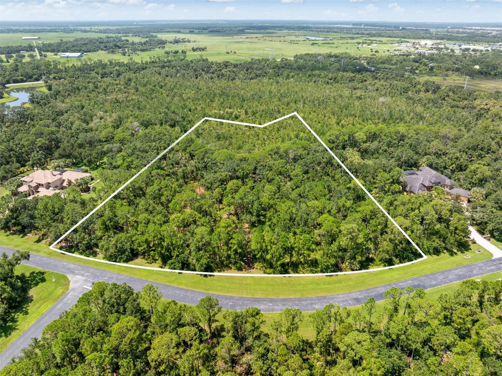 9435 Swaying Branch Rd, Sarasota, FL 34241