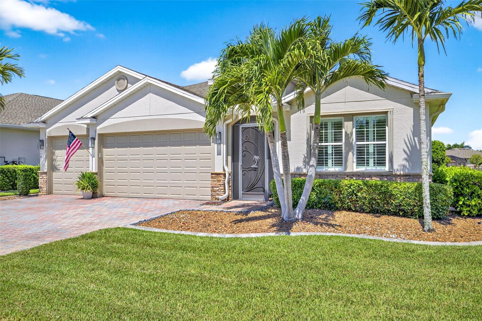 3090 Amadora Cir, Cape Coral, FL 33909