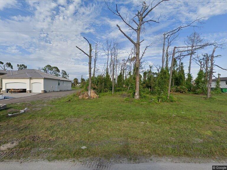 239 Rotonda Blvd S, Rotonda West, FL 33947