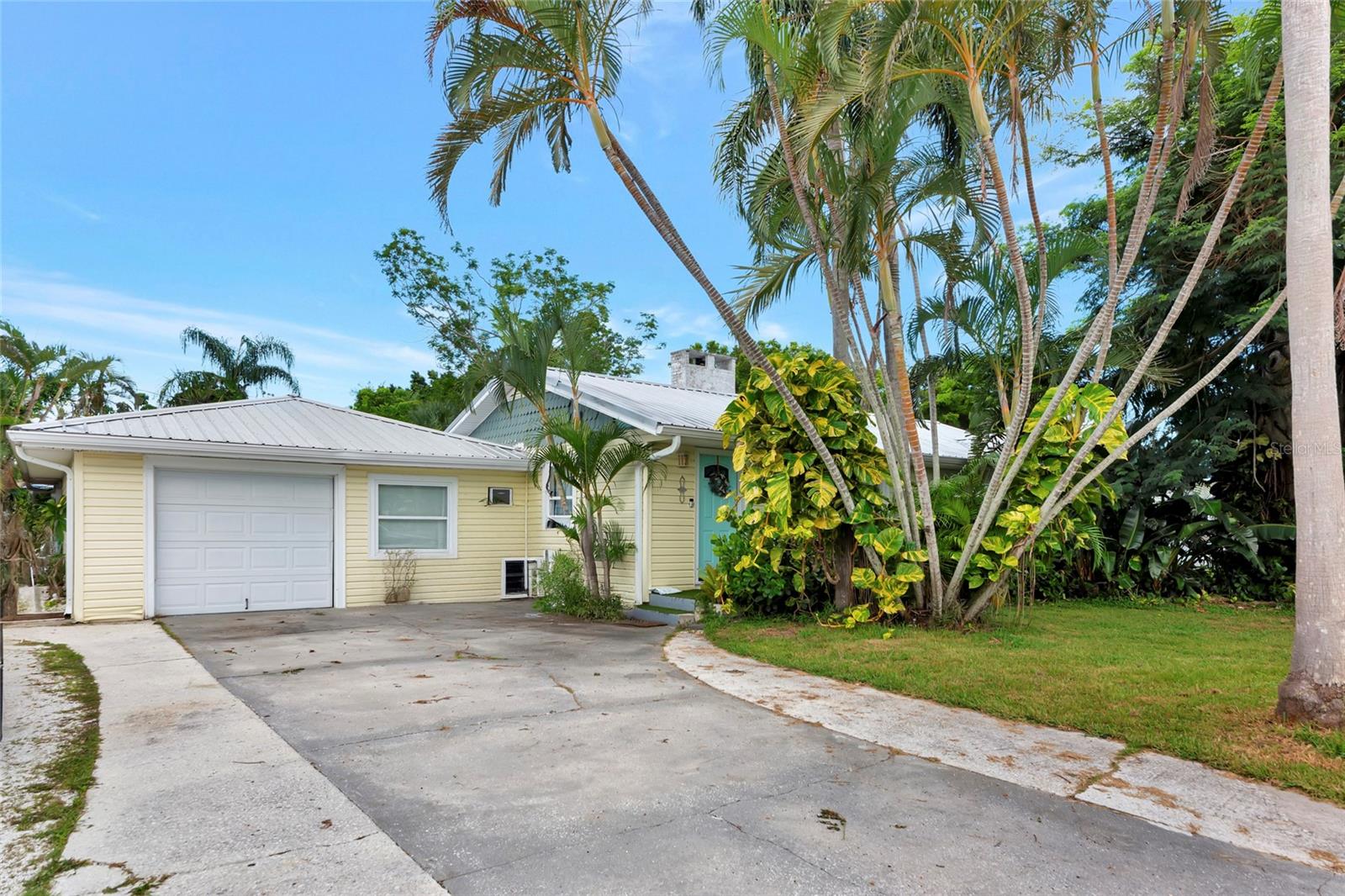 1712 Cheyenne St, Sarasota, FL 34231