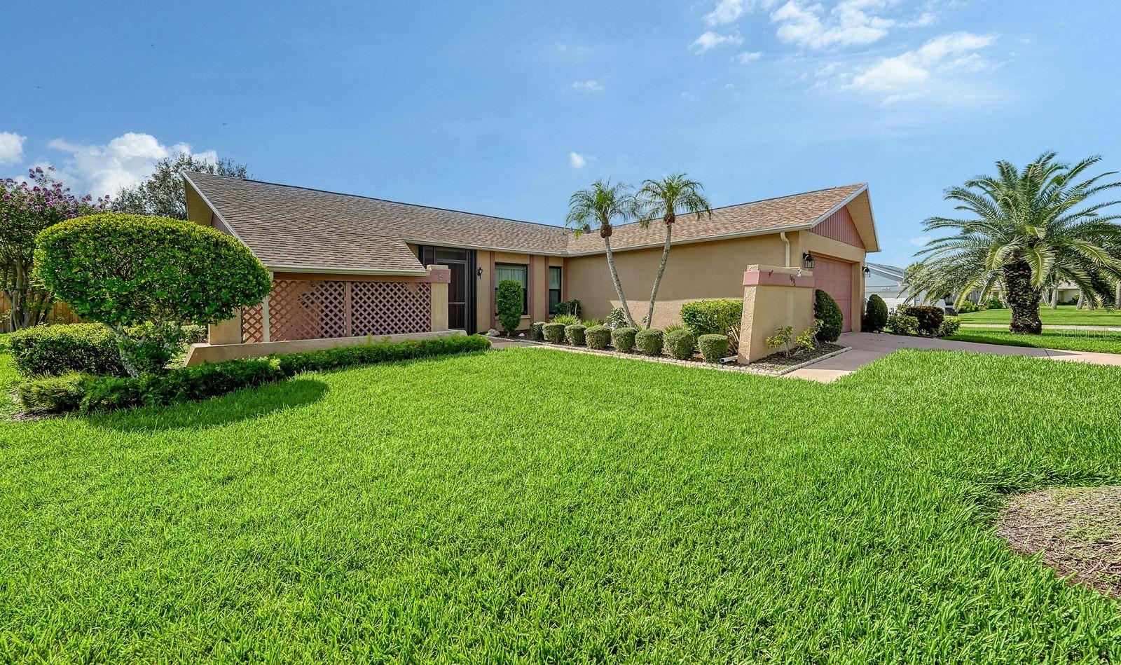 6675 Easton Dr, Sarasota, FL 34238