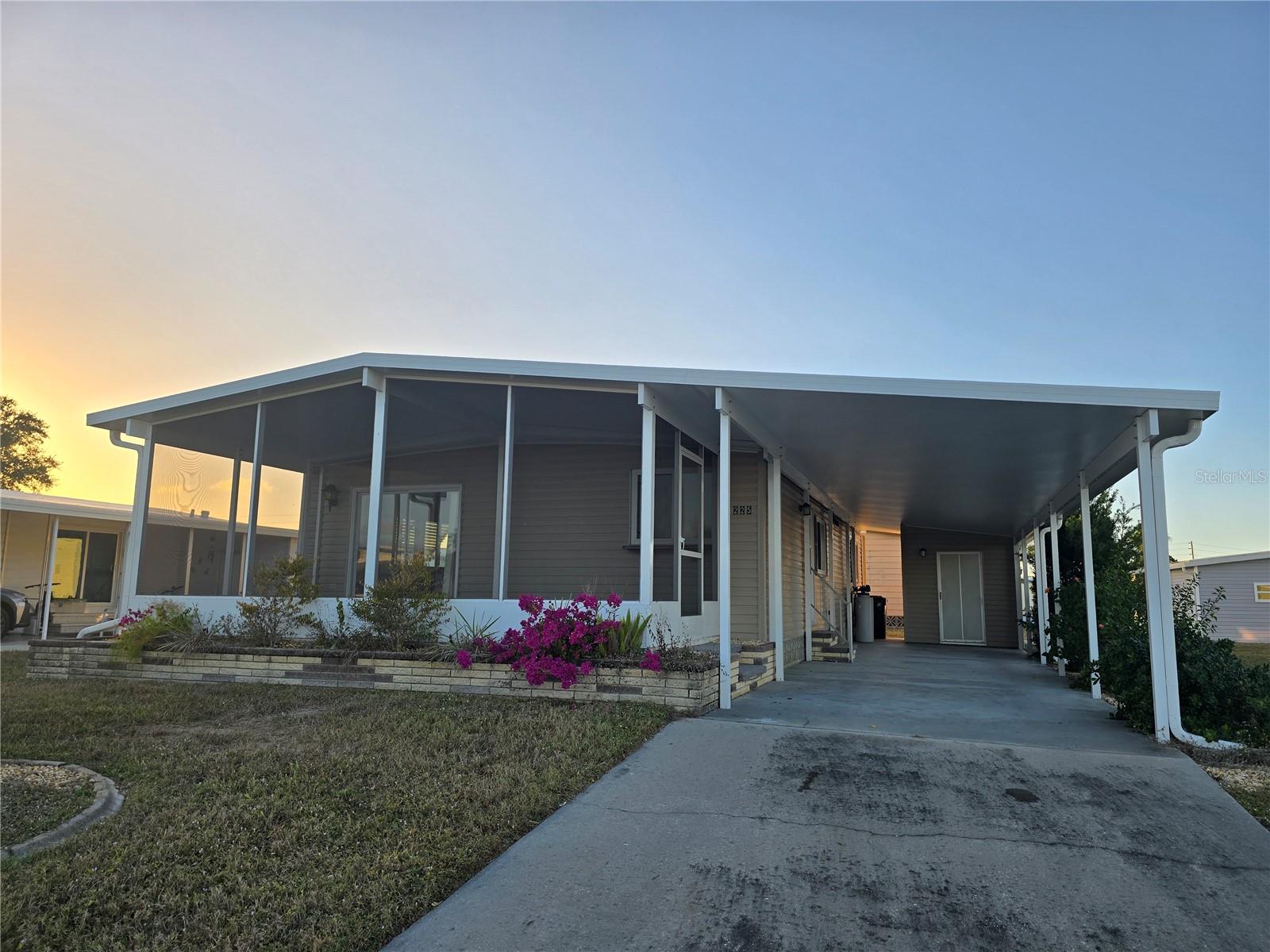 225 Schooner St., North Port, FL 34287