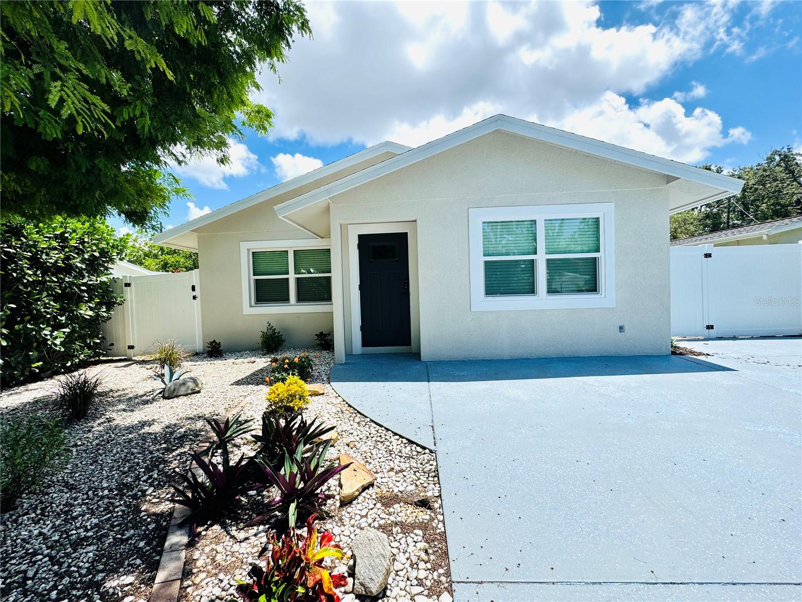 3430 Chapel Dr, Sarasota, FL 34234