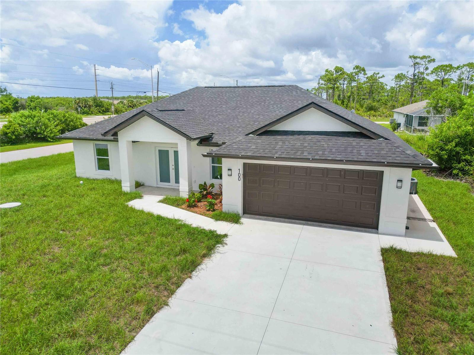 100 Abbott Ct, Rotonda West, FL 33947