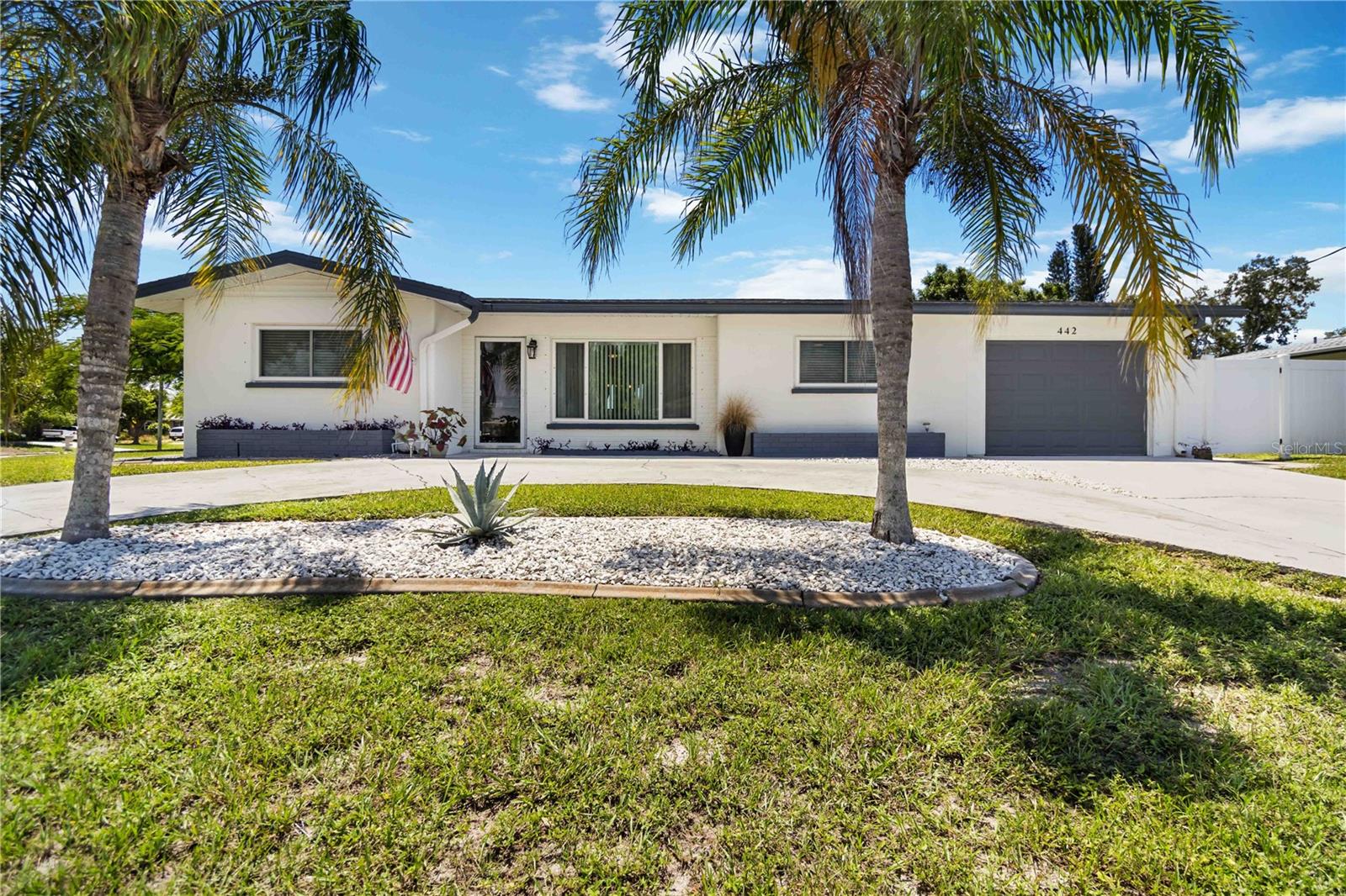 442 Hickory Rd, Venice, FL 34293